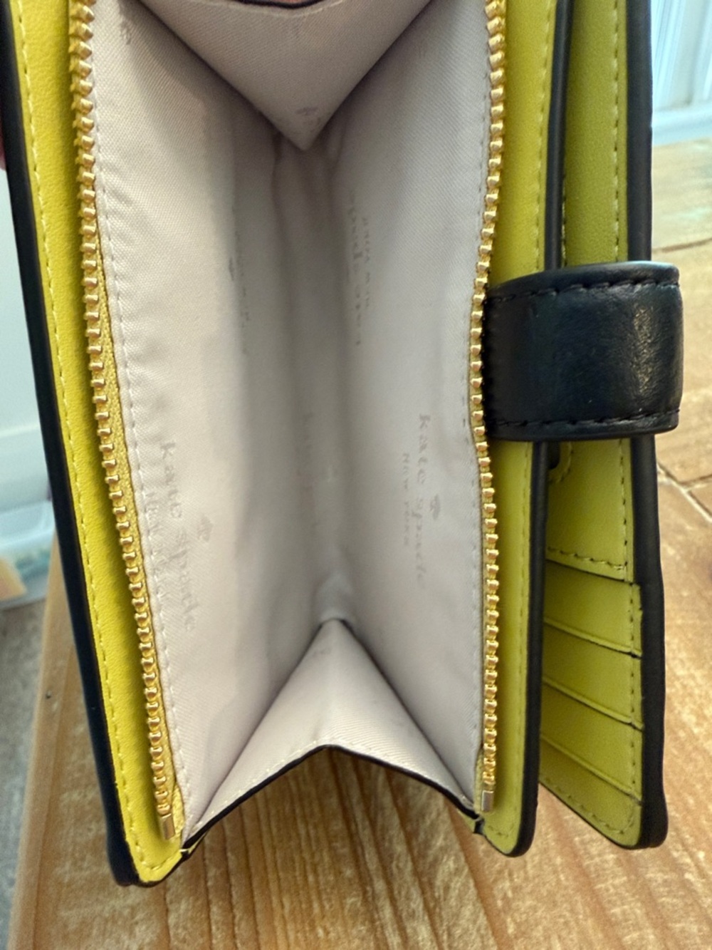 kate spade black wallet with lime interior and gold logo - Picture 3 of 5